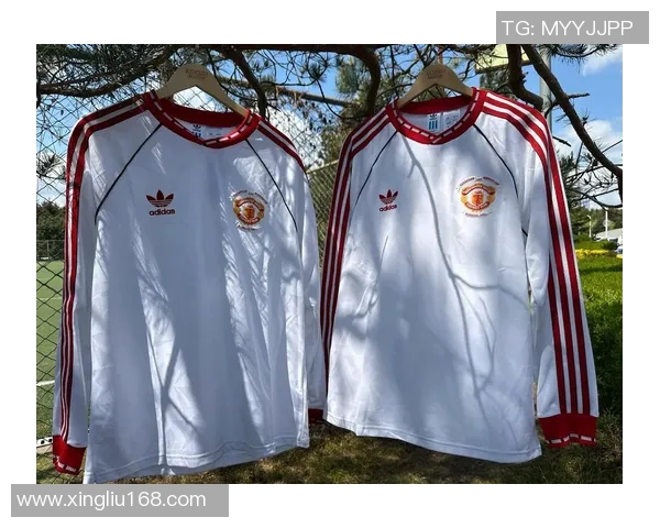 足球装备选购指南：精选球衣推荐助你提升球场表现与风格